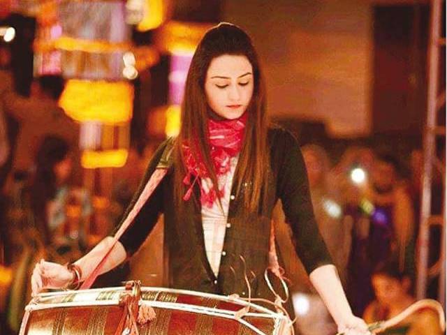 Meet Arishma - Pakistan's First female Dhol Player