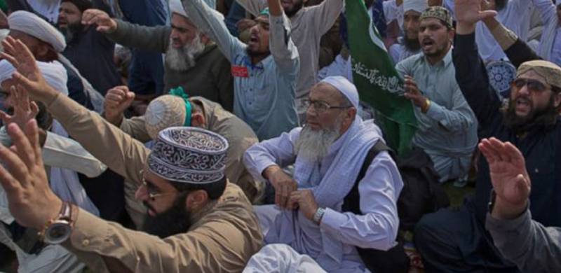 SC Verdict Blames Media For Being Complicit In Promoting TLP Dharna