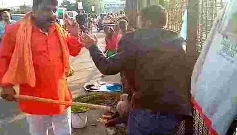 Pulwama Backlash: 2 Kashmiri Street Vendors Beaten Up In India’s Lucknow