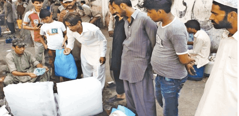 Armed Religious Activists Storm Heatstroke Centre In Sukkur, Force Closure