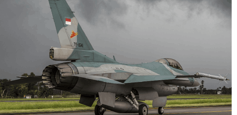 Indonesia Is Waking People Up For Sehri With Fighter Jets