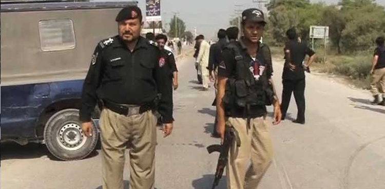 Peshawar: Bullets Fired By Police Claim Life of Passer-by In Gunfight With Smugglers