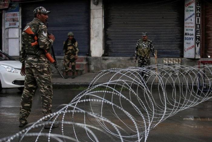 Complete Blackout: Journalists Unable To Report As Occupied Kashmir Is Under Siege