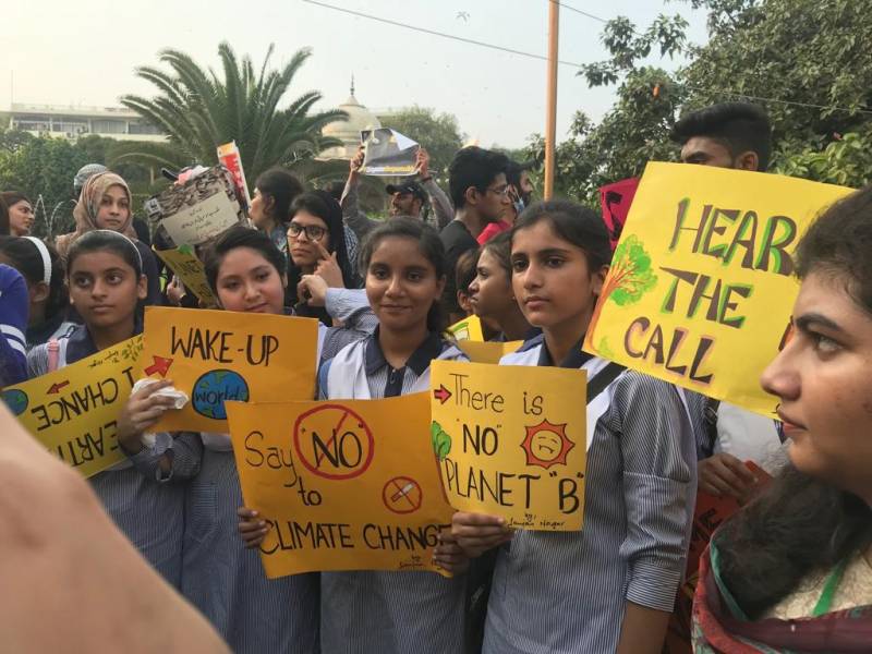 Pakistanis March To Demand Action On Climate Emergency