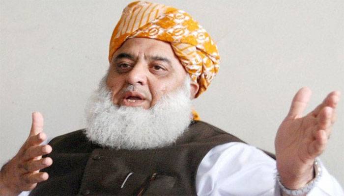 KP's Young Doctors To Support Fazl’s Long March