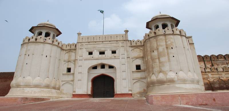A Tour Of The Majestic Fort Of Lahore (Part II)