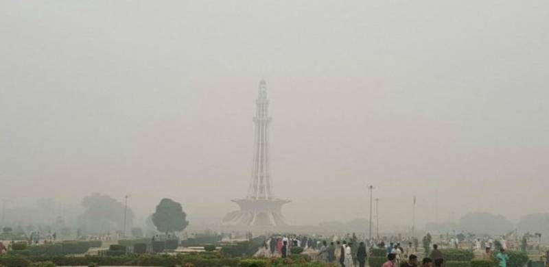 Lahore's Smog Reaches Dangerously High Levels, Citizens Report Smoke Indoors