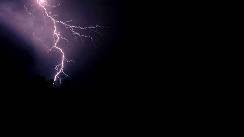 Lightning Wreaks Havoc In Sindh, 22 Dead