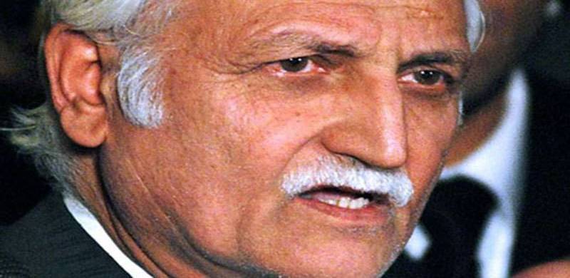 Political Parties In Pakistan Lack Internal Democracy, Says Farhatullah Babar