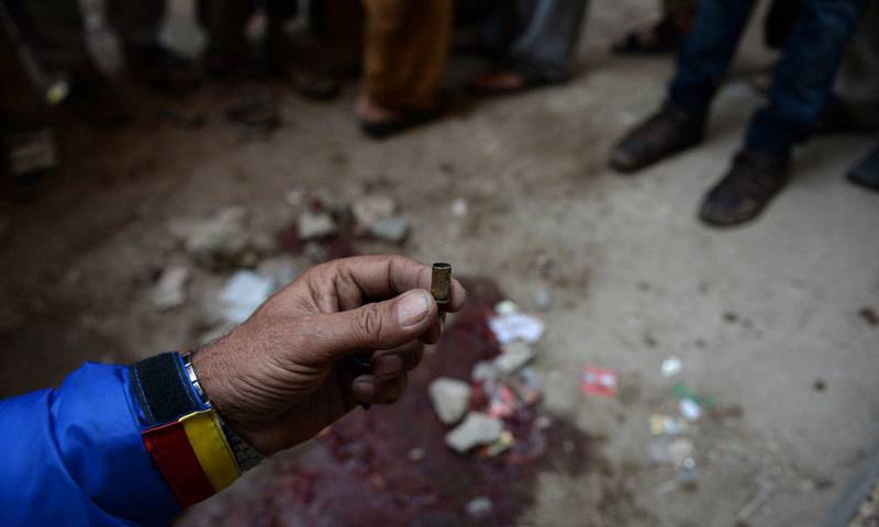 Karachi Police Officer Shot In Head By Unknown Men