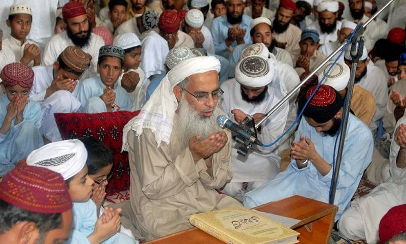 Maulana Abdul Aziz Agrees To Leave Lal Masjid Following Govt’s Promise To Grant Land For Jamia Hafsa