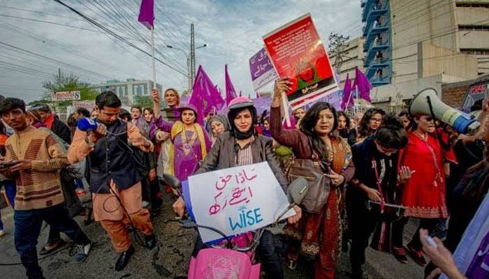 PEMRA Directs TV Channels Not To Air ‘Vulgar Content’ While Covering Aurat March