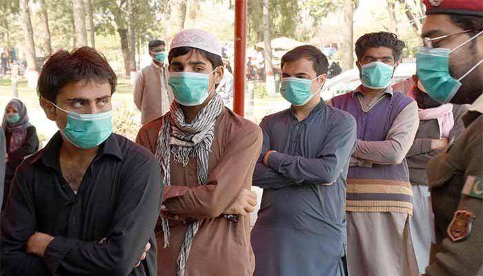 6 Officials Fired For Taking Selfie With Coronavirus Patient In Sukkur