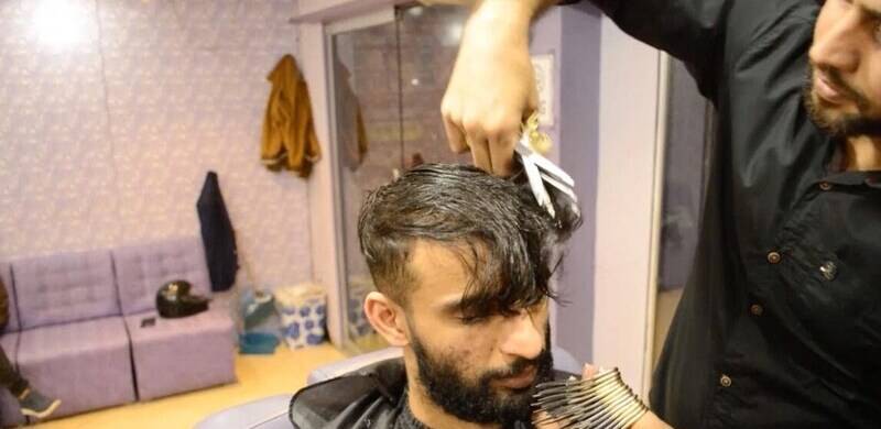 Barbers In Punjab Face Uncertainty Over Govt's Vague Lockdown Orders