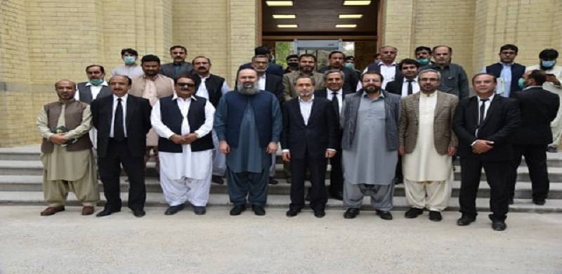 Balochistan Govt, Opposition Members Openly Flout Social Distancing Protocol