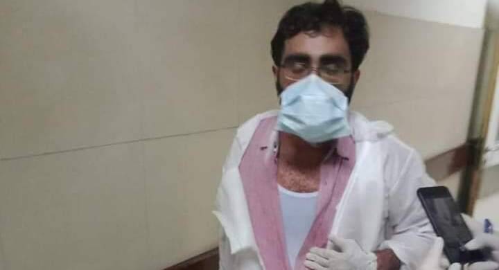 Young Doctor Beaten Up By Attendants Of Suspected Corona Patient In Karachi