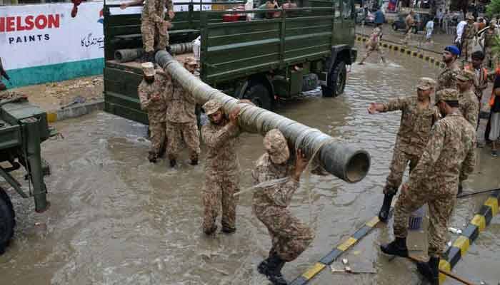 ISPR Announces Pak Army To ‘Assist Civil Admin’ In Combatting Karachi Urban Flooding