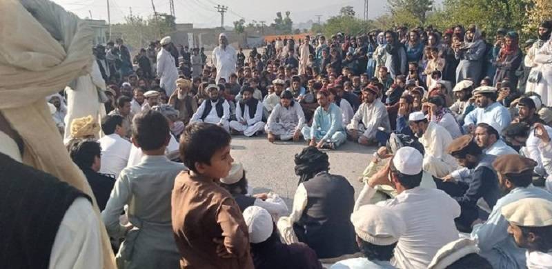In A First, Waziristan Women Stage Sit-In Against Alleged Detention Of Local Men