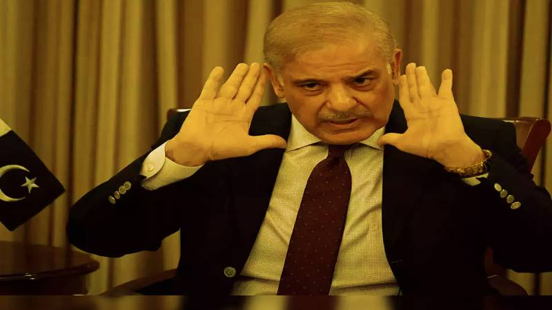 Traders Flayed For Suggesting PM Shehbaz To Extend Friendly Hand Towards Imran Khan