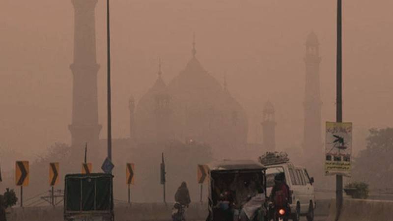 Lahore Tops Global Pollution Charts With AQI Of 532 Amid Thick Smog