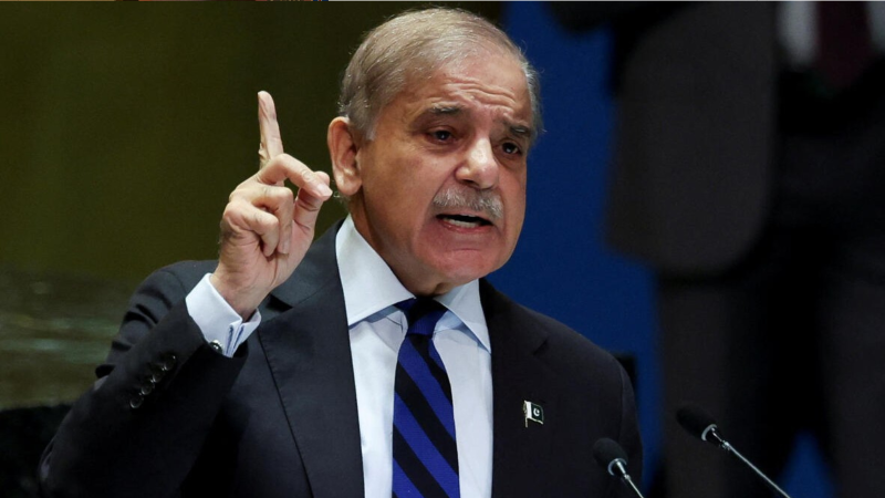PM Shehbaz Sharif Visits Saudi Arabia Amid Middle East Tensions