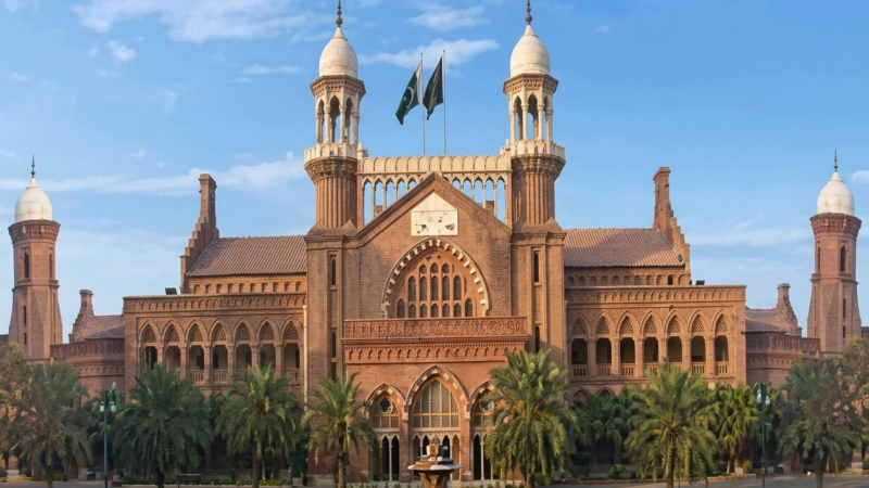LHC Suspends PMDC Order Requiring Afghan Medical Students To Return Home