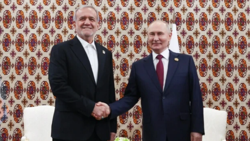 Putin, Pezeshkian meet in Turkmenistan to expand Iran-Russia cooperation