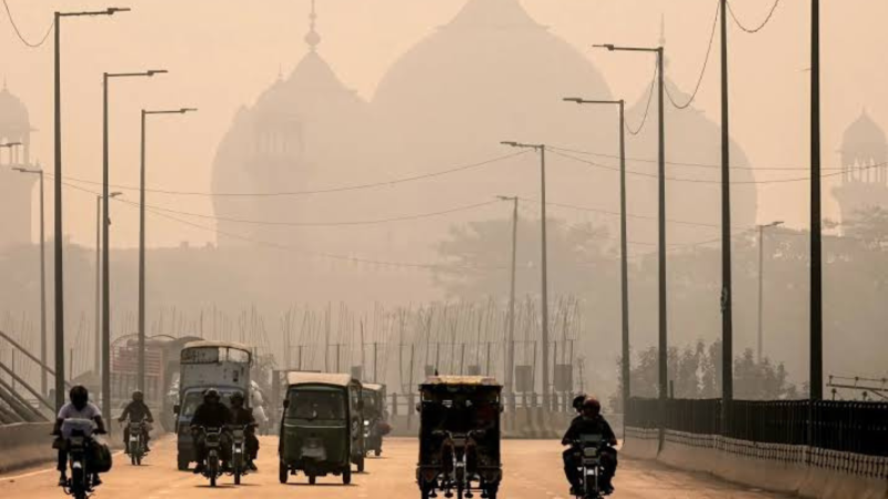 Lahore Sees Nine-Year Low In October Pollution, But Smog Battle Remains Far From Over