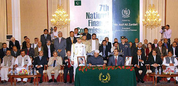 President Asif Ali Zardari signs the 7th National Finance Commission Award