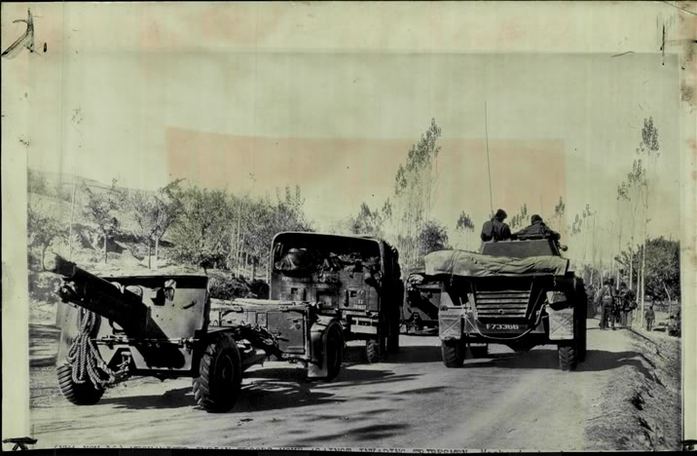 Indian troops moving into Kashmir on the Maharaja’s request.