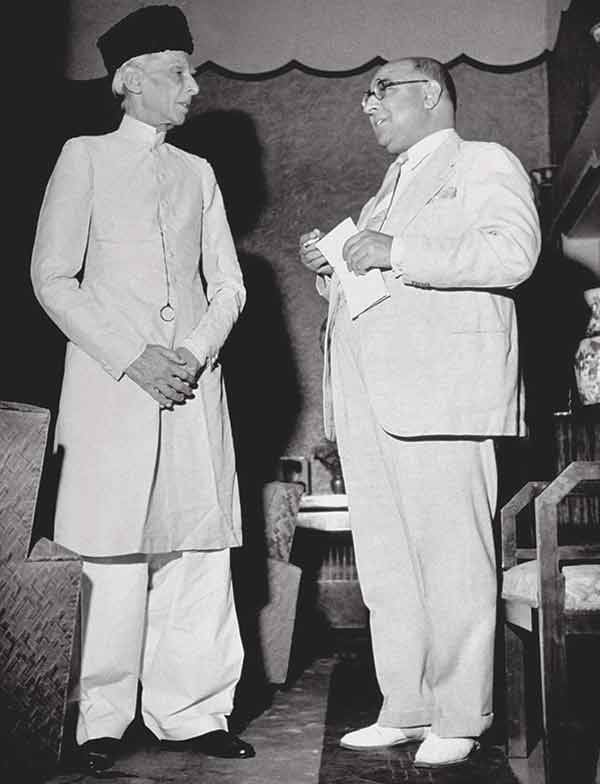 The founder in a shirvanee with Pakistan’s first PM Liaquat Ali Khan in a suit.  